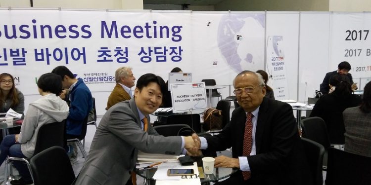 Sekjen APRISINDO Hadiri Busan International Shoes Show (BISS 2017) di Korea