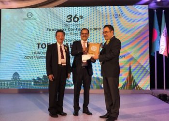 Ketua Umum APRISINDO menghadiri Conference International Footwear Association di Dhaka