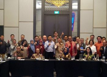 APRISINDO Advokasi Penundaan Kewajiban Penggunaan Rupiah Demi Menjaga Daya Saing Industri Alas Kaki